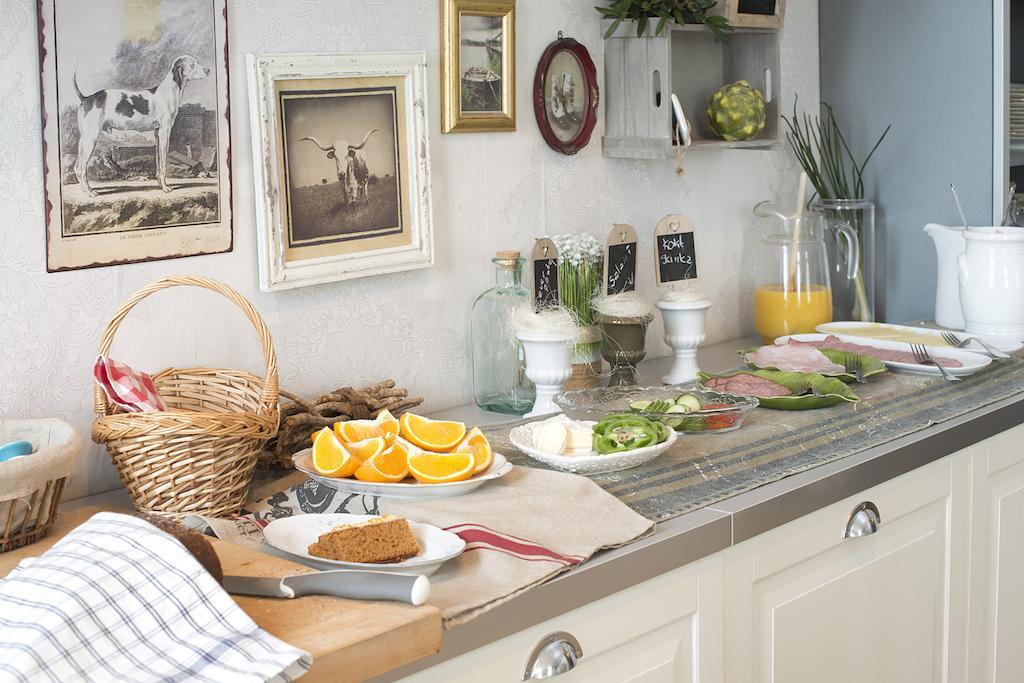 Hotell Aina Kvissleby Екстериор снимка
